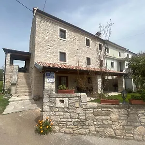 App Gasi , Buje Croazia
